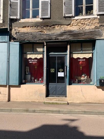 La Vache Sur Le Toit, Boutique de Cadeaux à Saint-Saulge