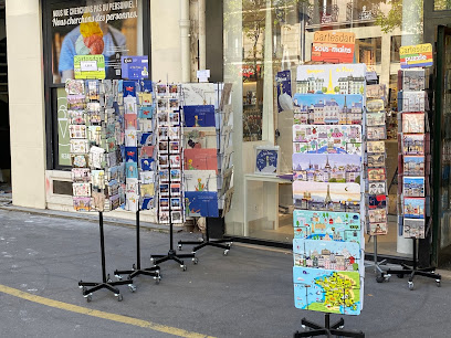 Paris Est Toujours Paris Saint Michel Boutique De Cadeaux à Paris 06