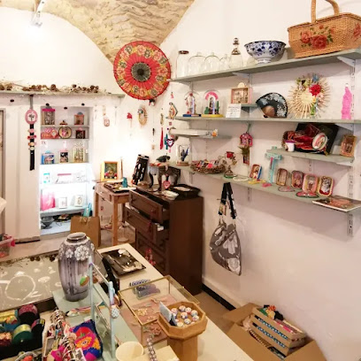 Sur La Route De Cilaos Boutique De Cadeaux à Aubenas