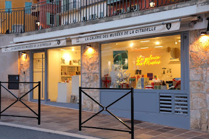 Galerie Des Musées De La Citadelle, Boutique De Cadeaux à Villefranche-sur-Mer