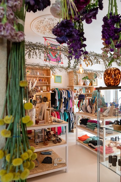 Okoton, l'Officine Collective, Boutique de Cadeaux à Langoiran