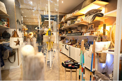 A La Maison Ma Biche Concept Store Boutique De Cadeaux à Annemasse