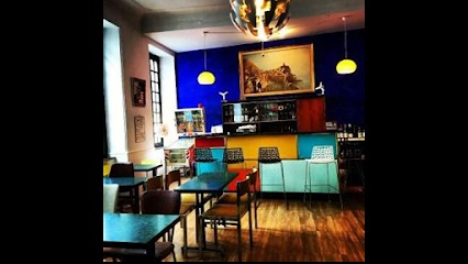 LE CAFE LOLA, Boutique de Cadeaux à Salies-de-Béarn