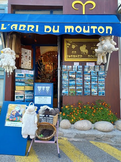 L'abri Du Mouton, Boutique de Cadeaux à Ouessant